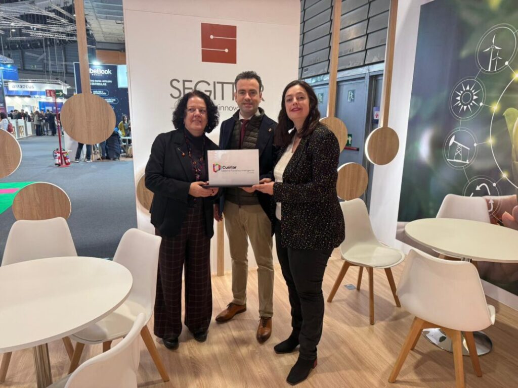 Cuéllar recibe el distintivo de Destino Turístico Inteligente (DTI) en FITUR