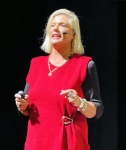 Foto Doctora Palomino en la charla 'Vivir con TDAH'