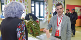 15M: Iglesias (PSOE Segovia) celebra el poder ejercer el derecho al voto Sergio Iglesias, PSOE Segovia en el 15M