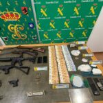 Detenidos por tenencia de armas y tráfico de drogas