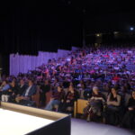 Ser positivo nos hace mejores. Elsa Punset cierra el congreso de la Fundación Caja Rural Elsa Punset cierra el Congreso EM+FI de la Fundación Caja Rural de Segovia