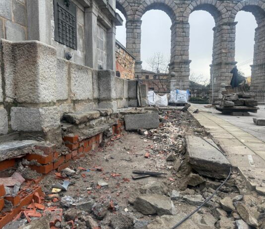 Obras fuente Santa Columba