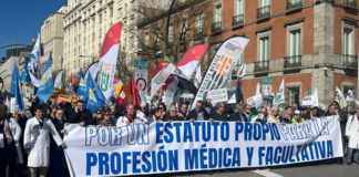 Alrededor de 500 médicos convocados para nuevos días de parón en Segovia Parón Médicos Segovia Marzo