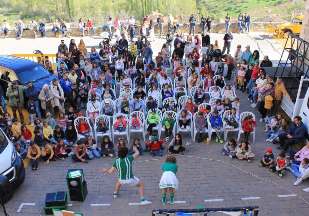 1000 narices rojas en un pueblo de Segovia