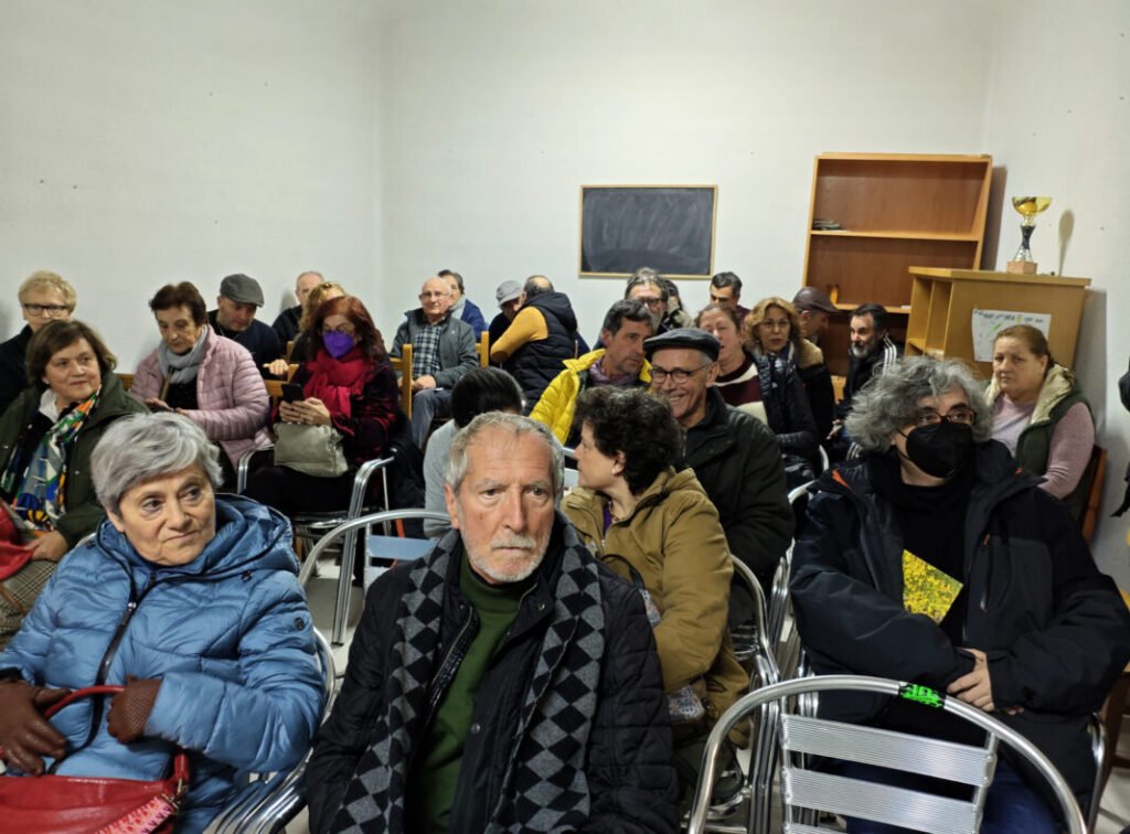 Foto de la presentación 16ª de la edición de la revista EL CULTURAL