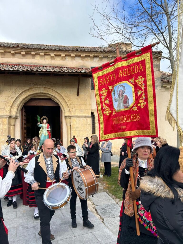 Fiesta de Santa Águeda en Torrecaballeros