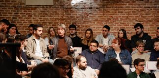 15M: Martínez promete medidas específicas para los jóvenes Candidato del PSOE a la Presidencia de la Junta Carlos Martínez medidas jóvenes