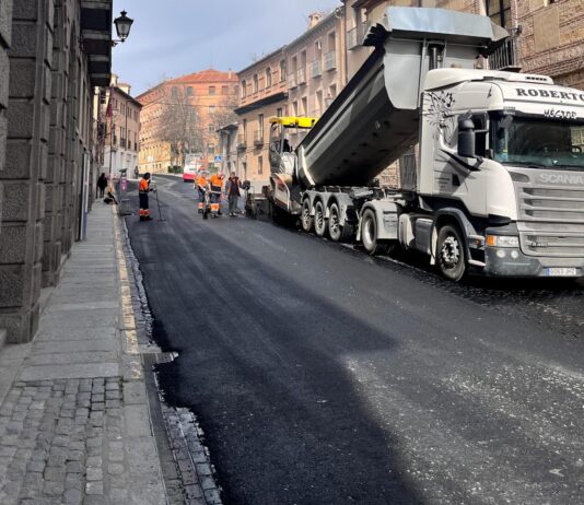 Ciudadanos pide explicaciones por el asfaltado en el casco histórico y cuestiona su legalidad