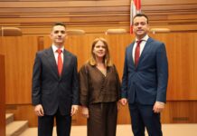 Sergio Iglesias, Paloma Ramírez y Carlos Fraile (PSOE) toman posesión en las Cortes