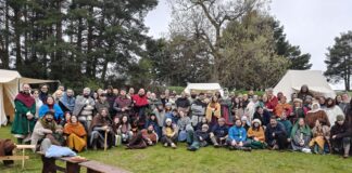 200 vikingos asaltan El Espinar