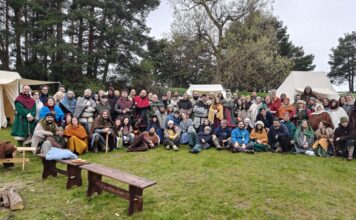 200 vikingos asaltan El Espinar