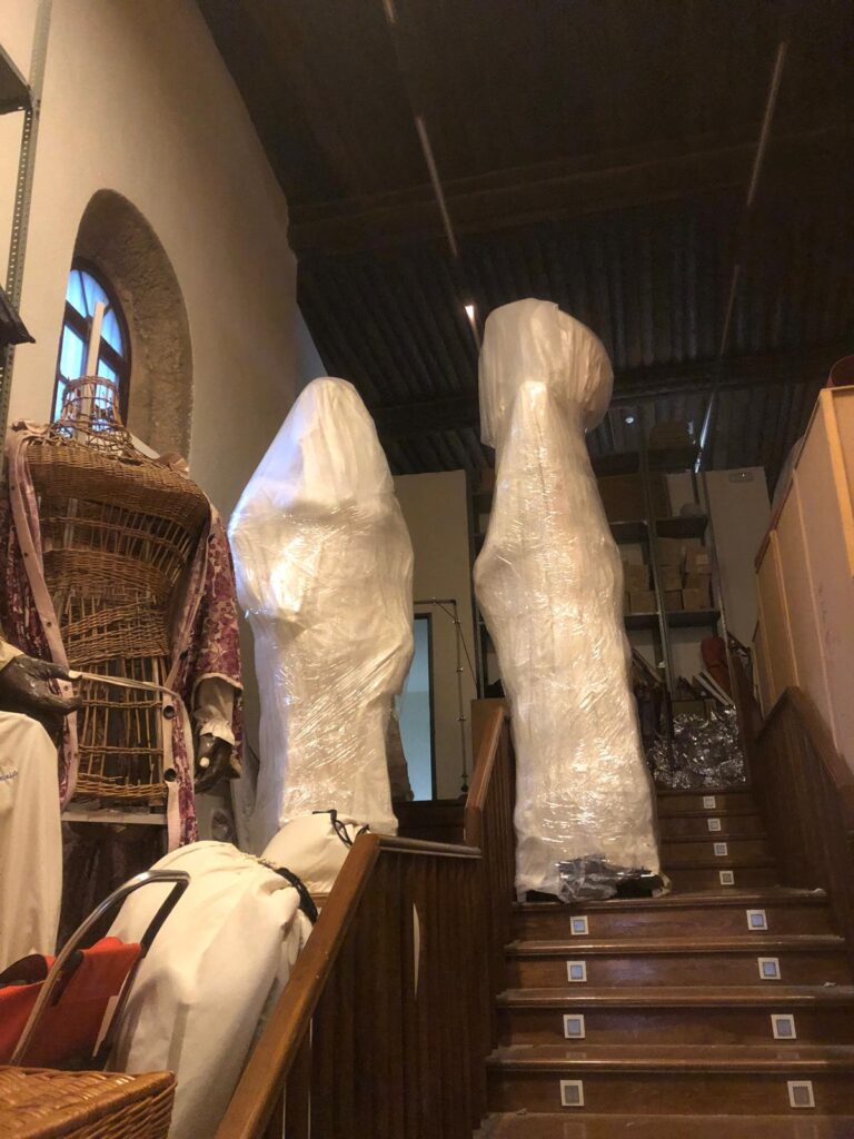 Reparación Gigantones de Segovia