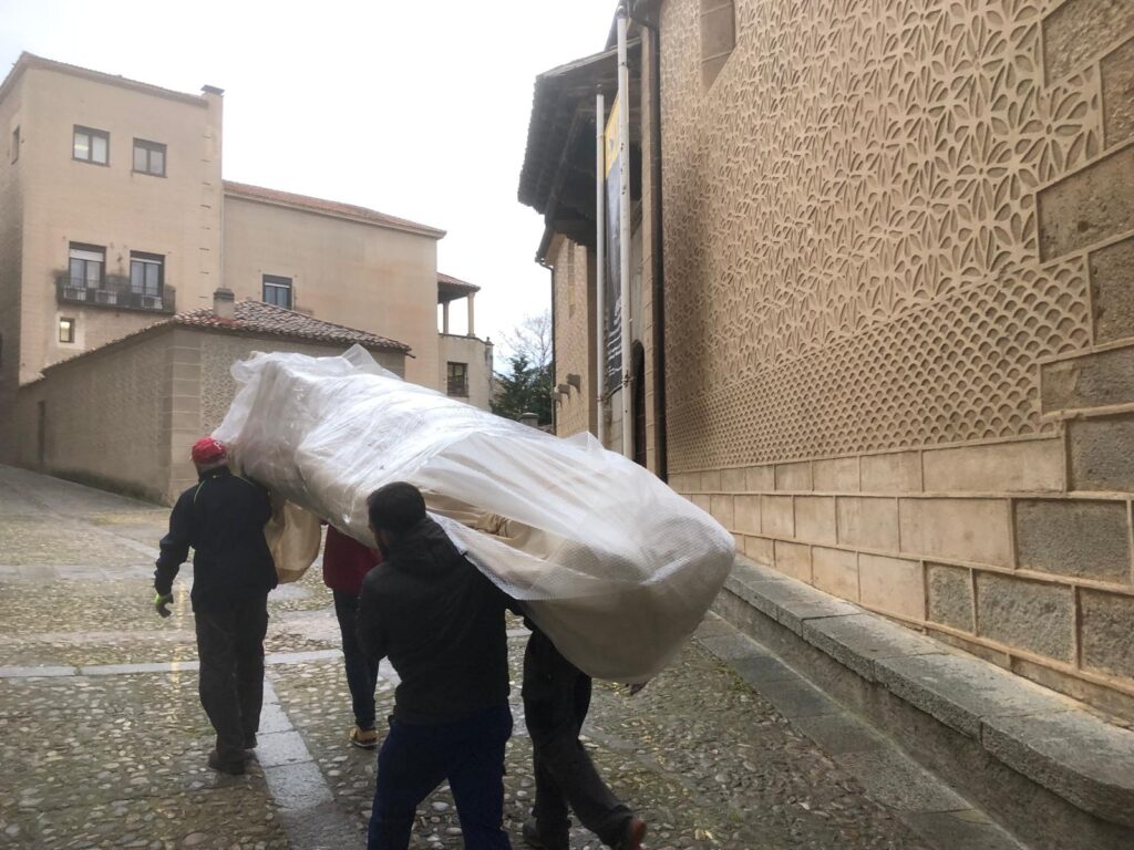 Reparación Gigantones de Segovia