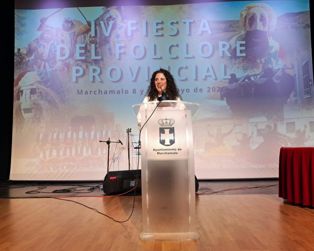 El acto de hermanamiento entre Festival Folk Segovia y la Fiesta del Folclore Provincial de Marchamalo entre Segovia y Guadalajara