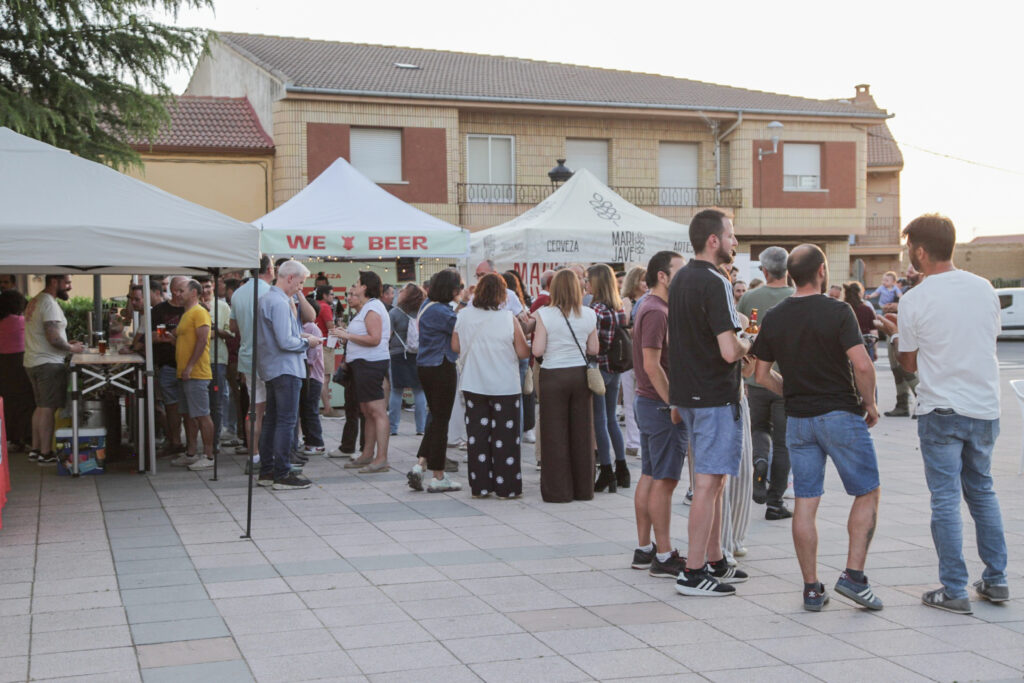 Feria de la Cerveza de Abades Amor a primera birra
