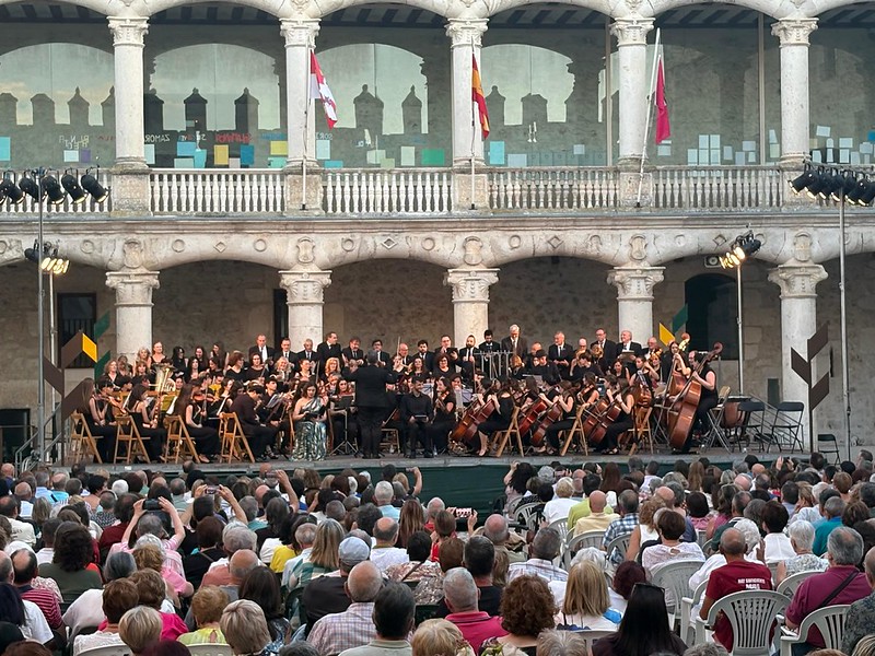 Atlántida Chamber Orchestra Carmina Burana Patio de Armas Castillo de Cuéllar