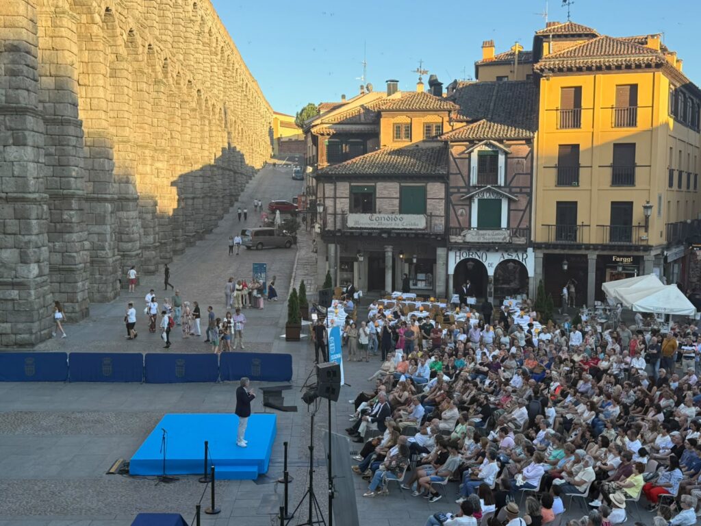 Presentación libro de Santiago Posteguillo en Segovia