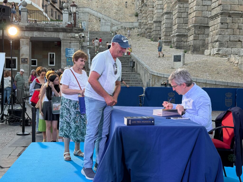 Presentación libro de Santiago Posteguillo en Segovia