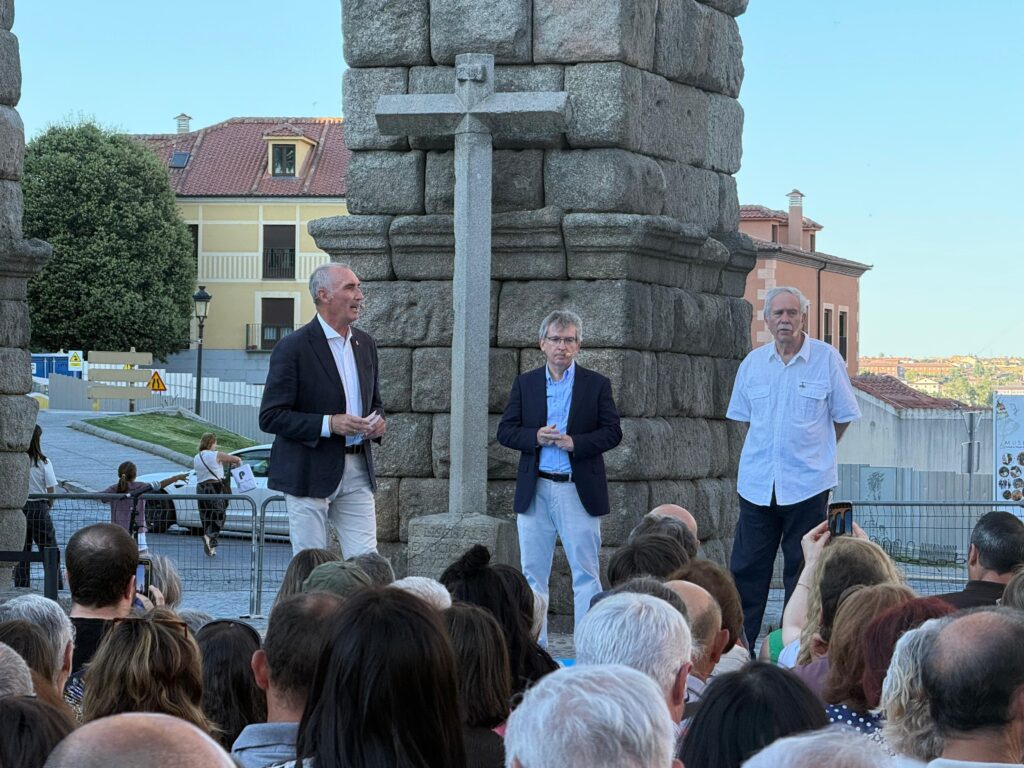 Presentación libro de Santiago Posteguillo en Segovia