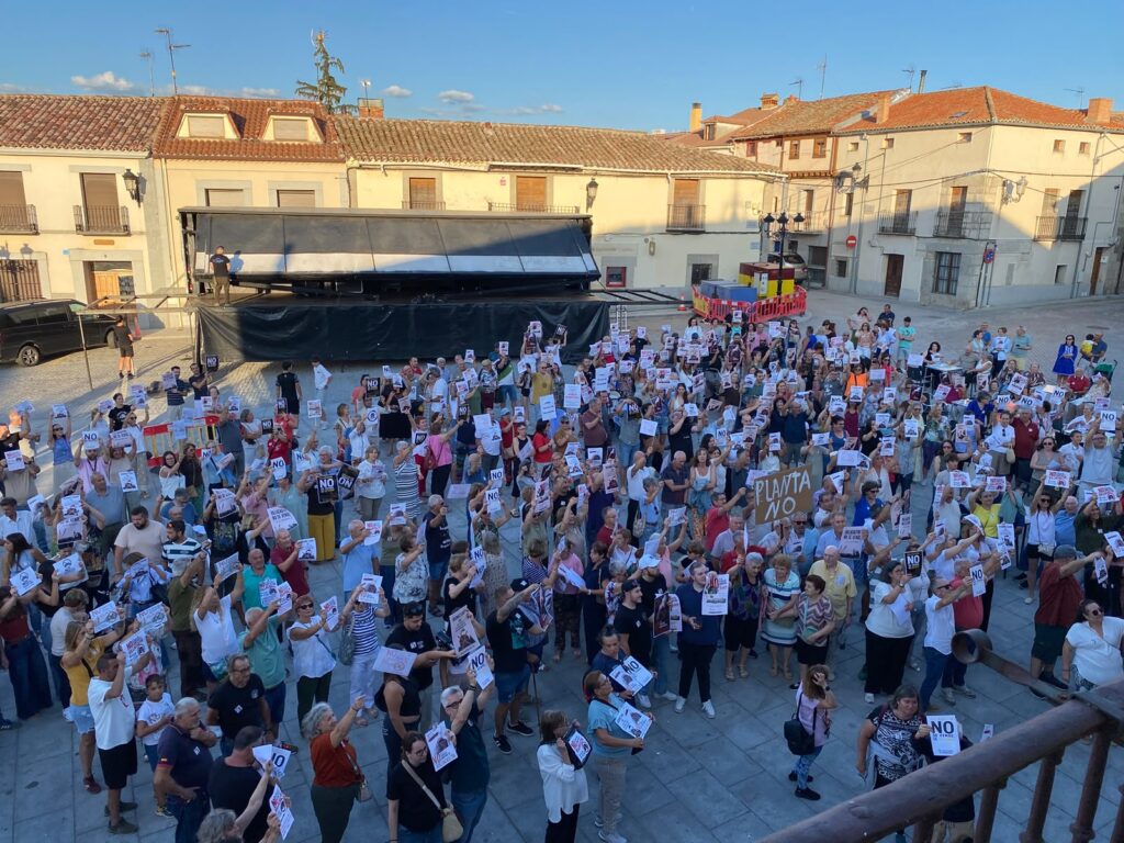 Concentración contra la planta de Bioagás de Villacastín_NP Plataforma STOP Biogás Villacastín