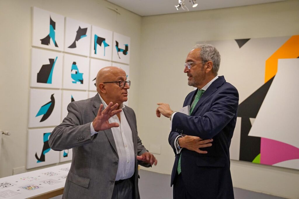 El consejero de Cultura, Turismo y Deporte, Alberto Díaz Pico, visita el Palacio Quintanar